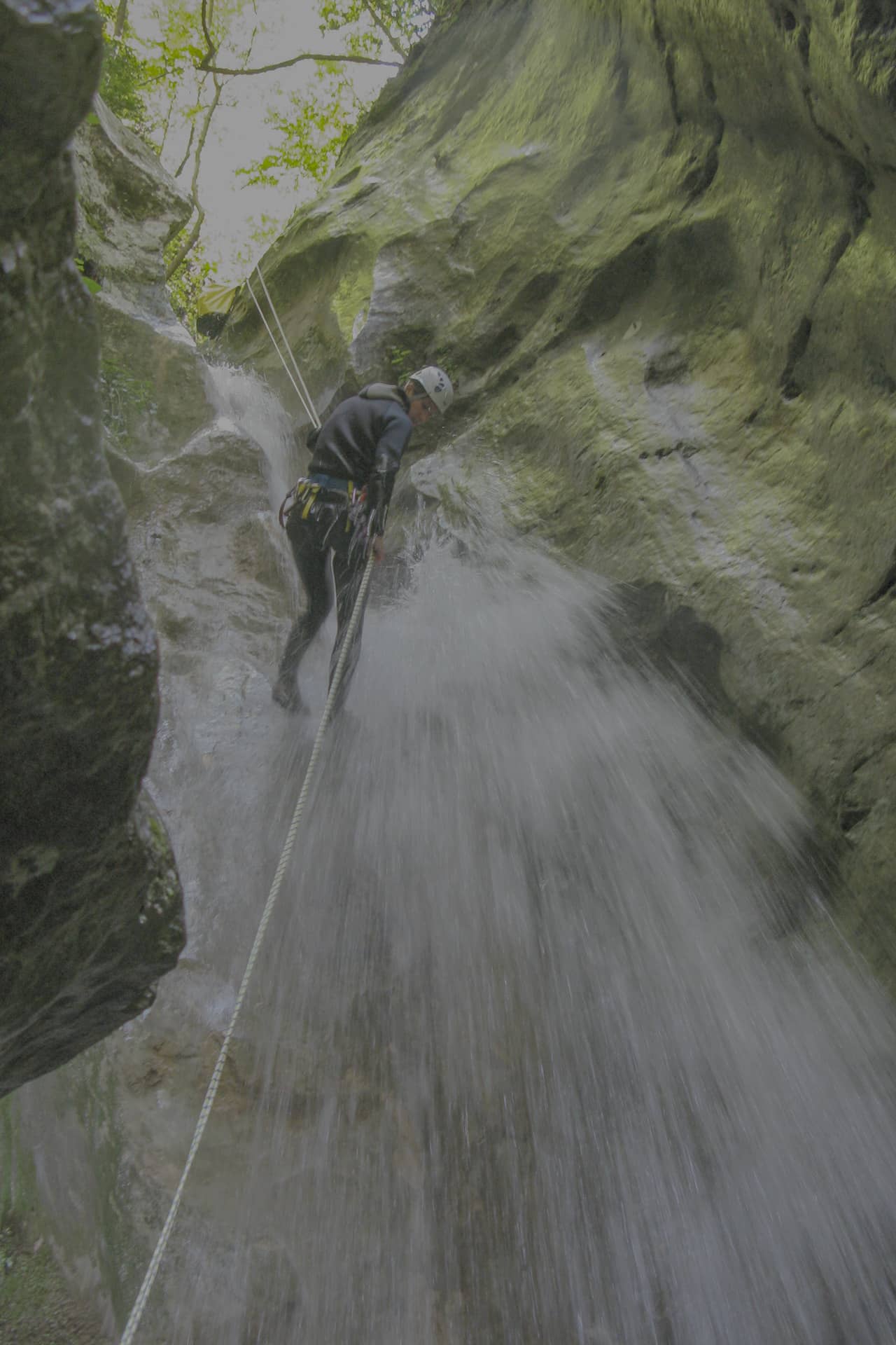 Canyoning La Blache Extreme abseilen langs waterval Franse Alpen